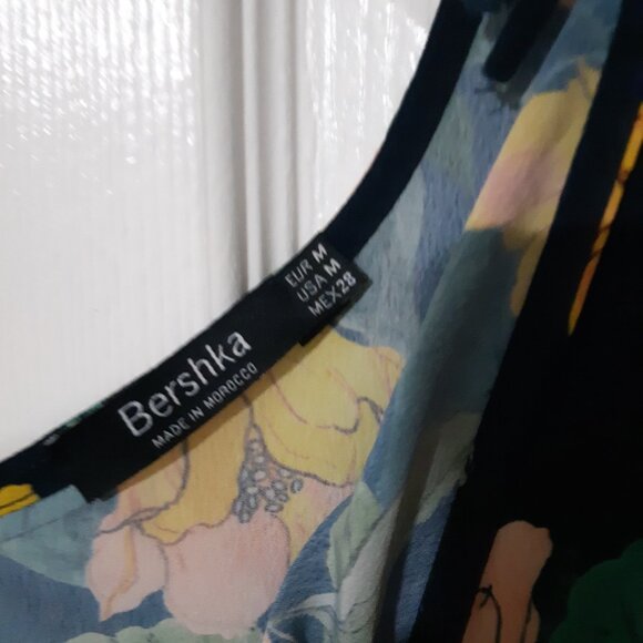 Bershka - Picture 2 of 3
